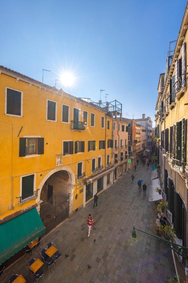 Rialto Bridge Luxury Venedig